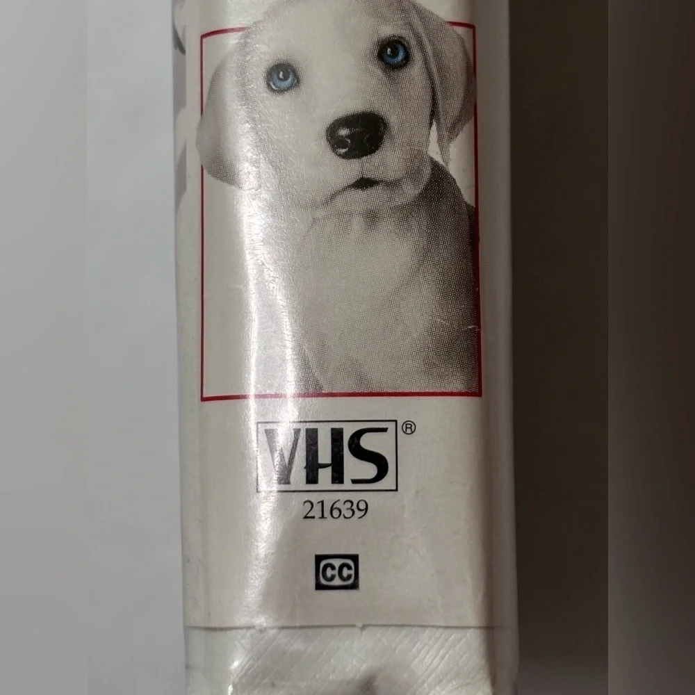 Disney's 102 Dalmatians VHS Tape
